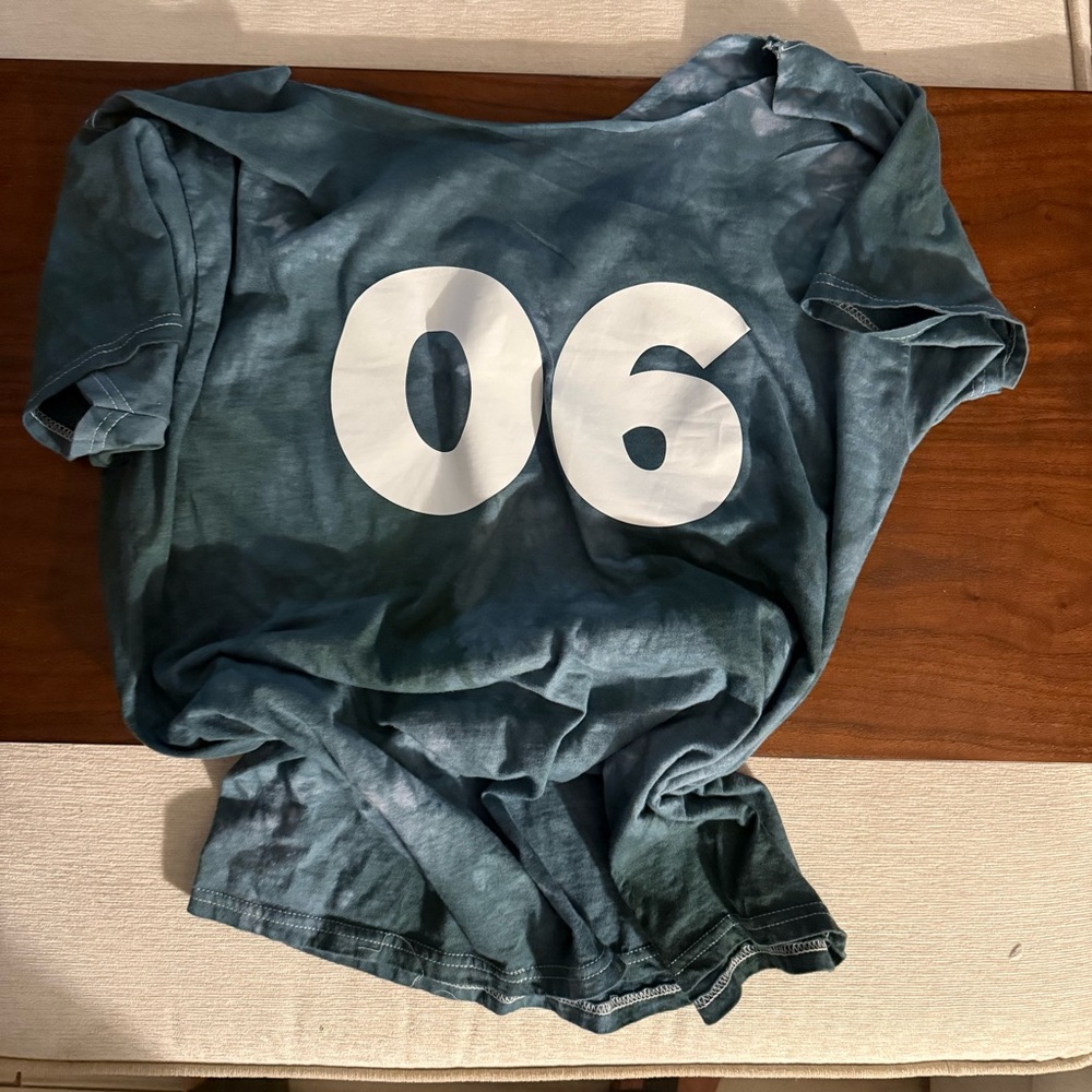 Reversible Blue Tie-Dye off shoulder T-Shirt with 06 Print OS